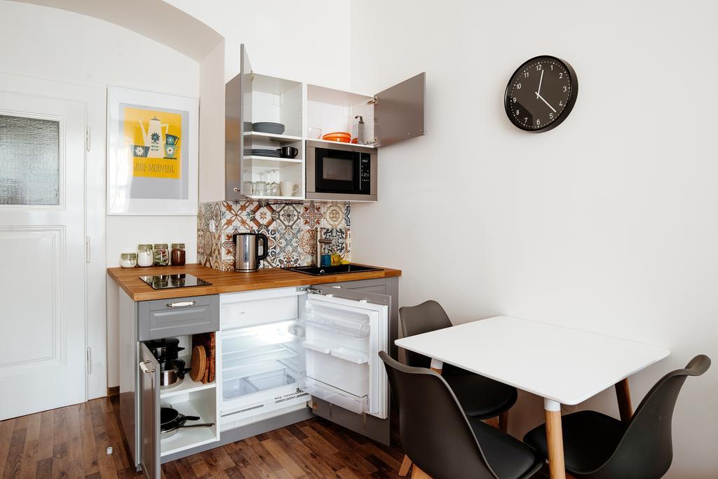 Apartment Gesse Jirsikova Prague Exterior photo